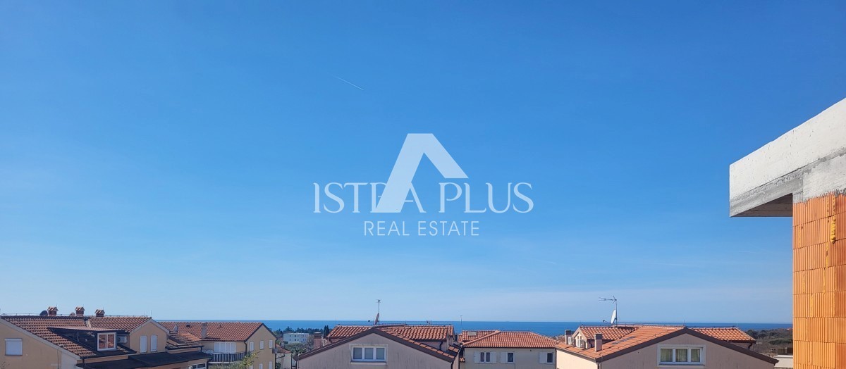 Poreč - Hiša z bazenom 900m od morja