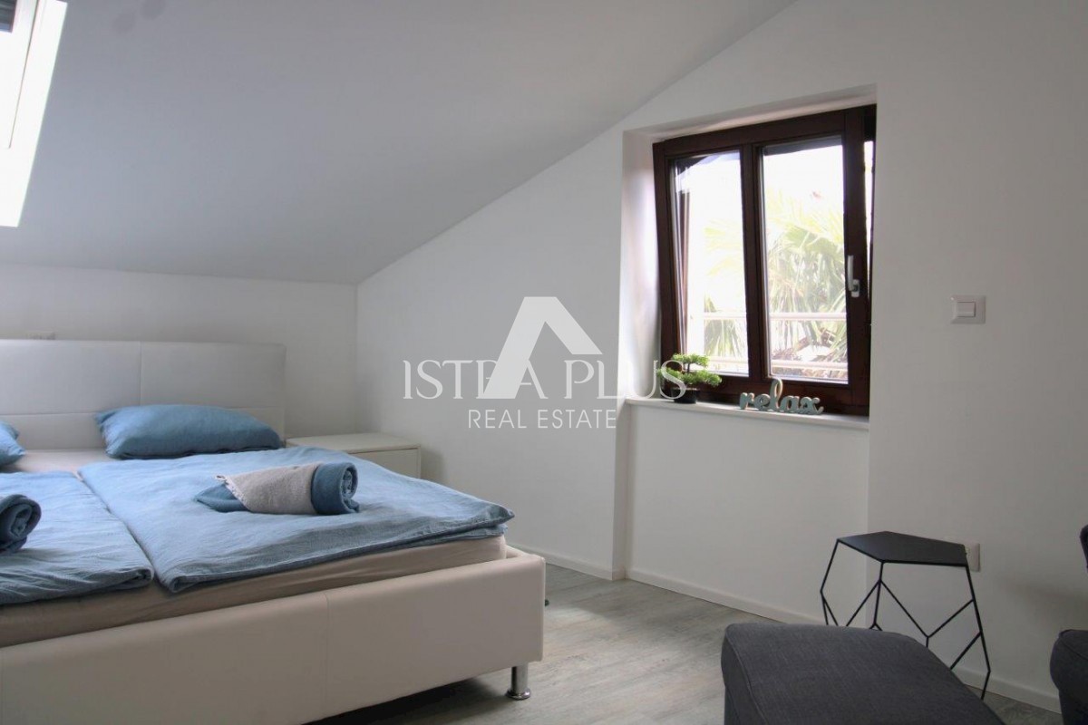 Luksuzna hiša v centru Poreča s 3 apartmaji v 3 etažah