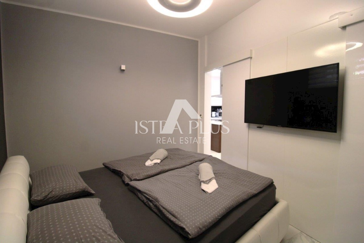 Luksuzna hiša v centru Poreča s 3 apartmaji v 3 etažah