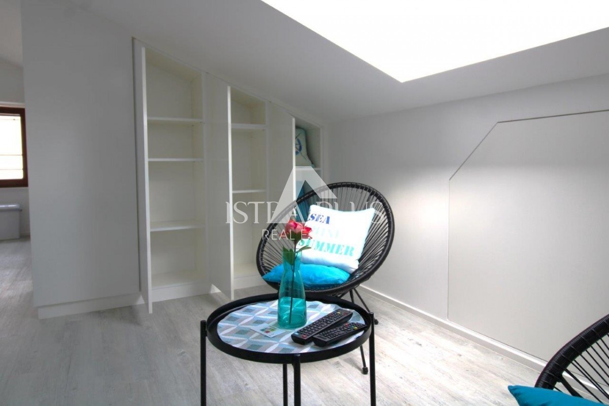 Luksuzna hiša v centru Poreča s 3 apartmaji v 3 etažah