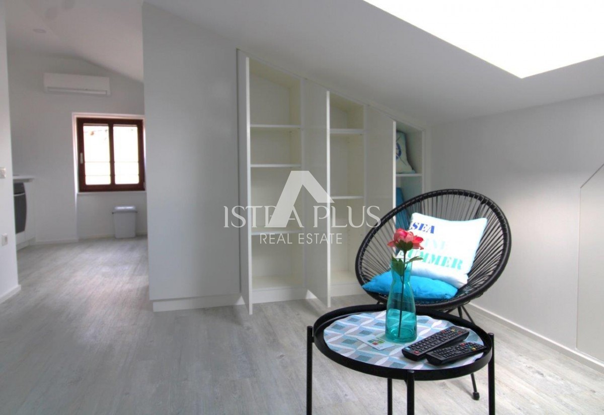 Luksuzna hiša v centru Poreča s 3 apartmaji v 3 etažah