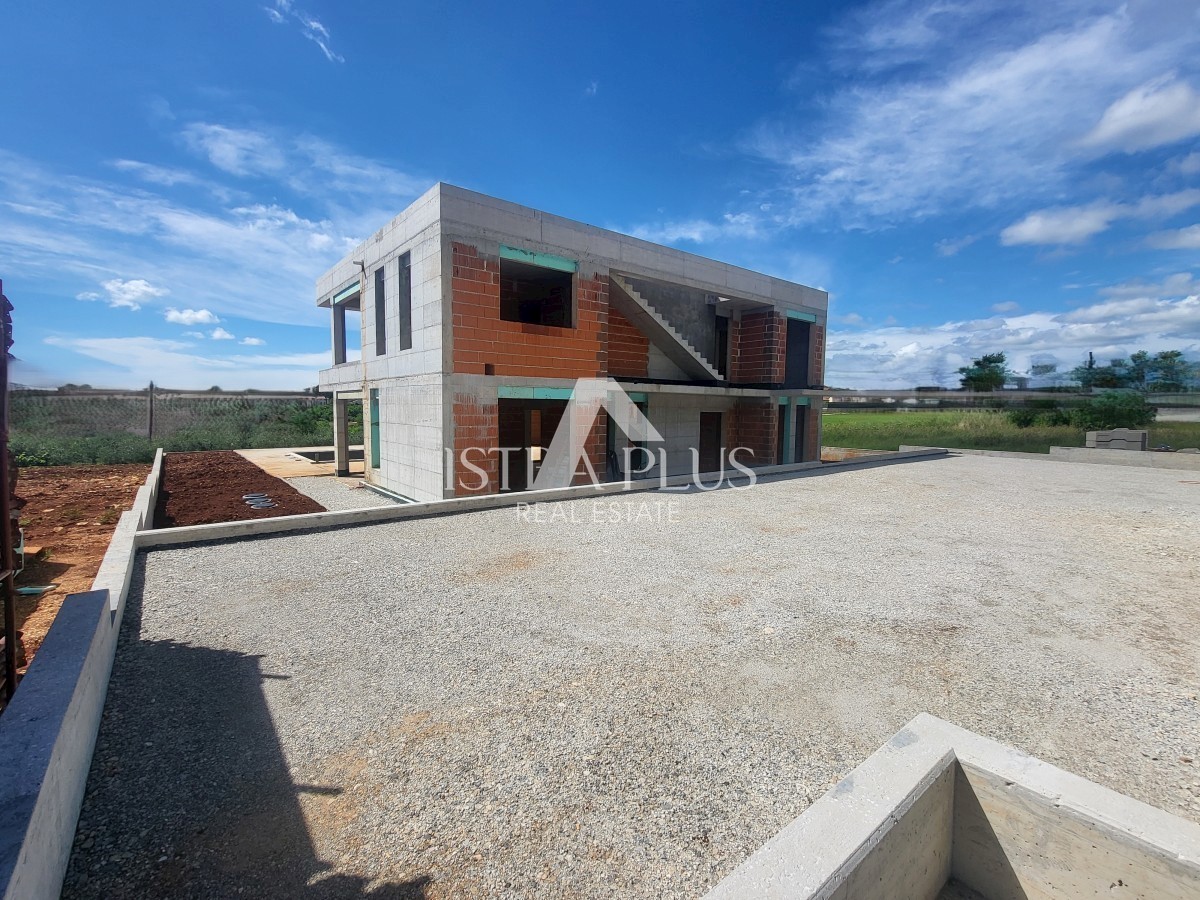 Luksuzna vila z bazenom - okolica Poreča