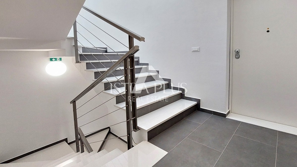 Istra, Poreč - novo stanovanje 65 m2 na okr