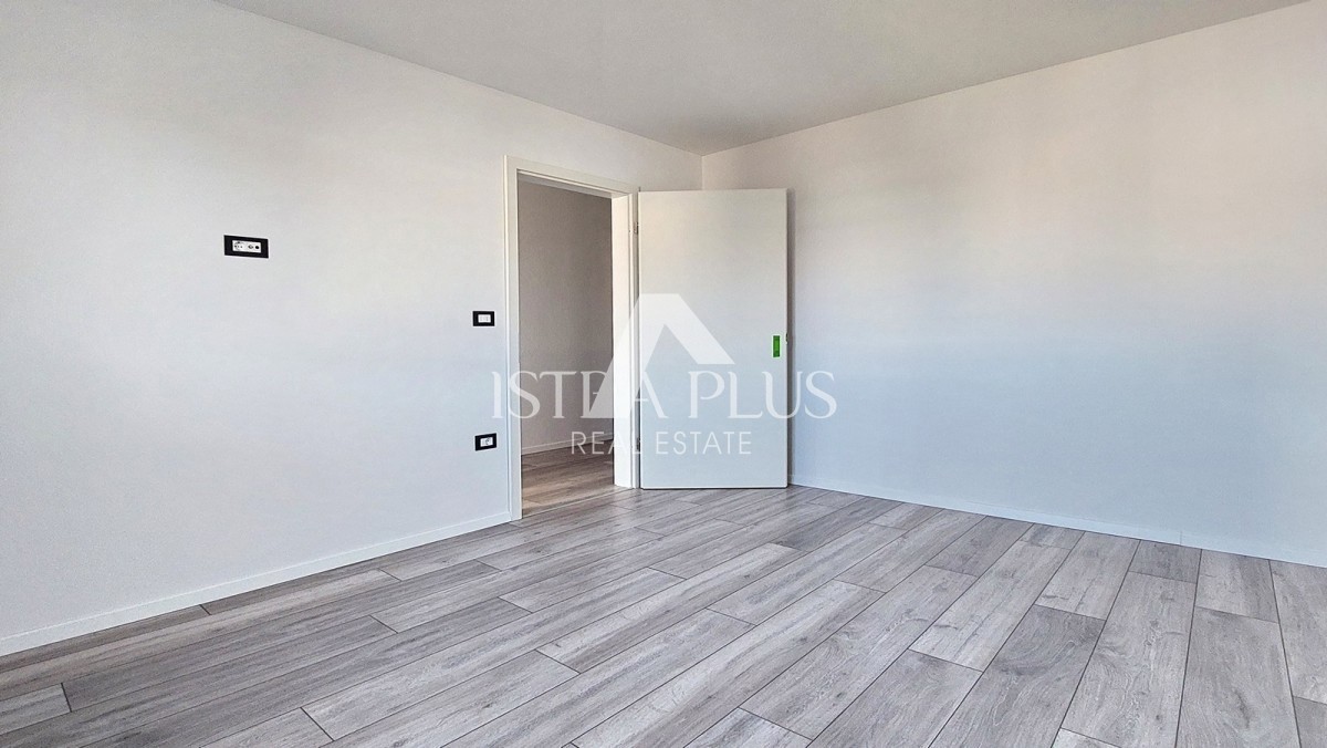 Istra, Poreč - novo stanovanje 65 m2 na okr