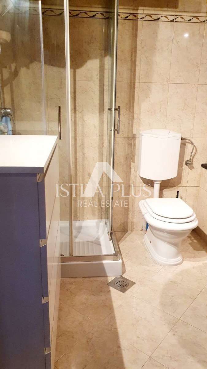 Istra, Poreč 4 km - Čudovita kamnita hiša z 2 apartmajema in vrtom!