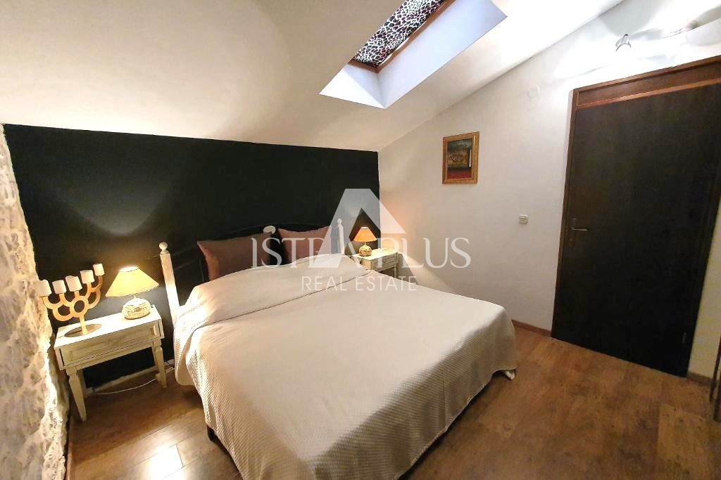Istra, Poreč 4 km - Čudovita kamnita hiša z 2 apartmajema in vrtom!