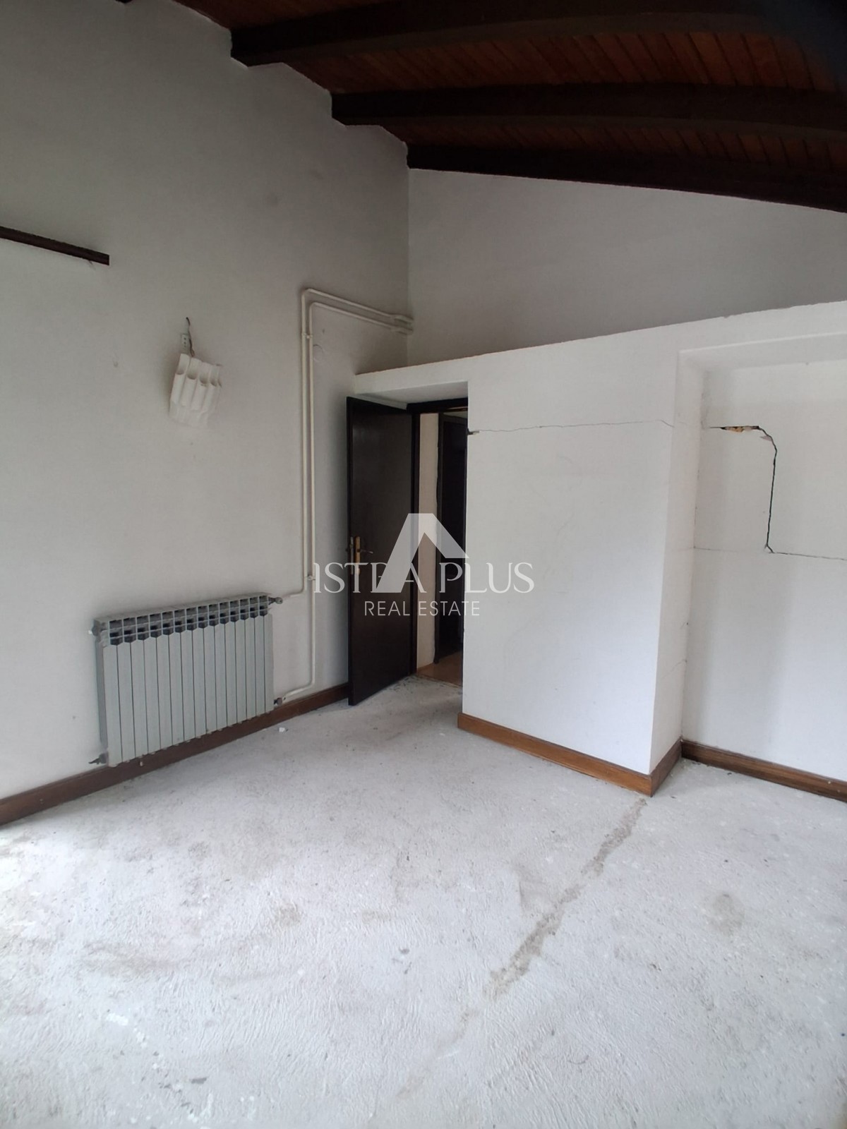 Prilika! Kuća 100m2 samo 100m od mora!