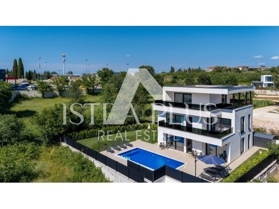 Ekskluzivno, Vabriga - moderna vila s čudovitim pogledom na morje!