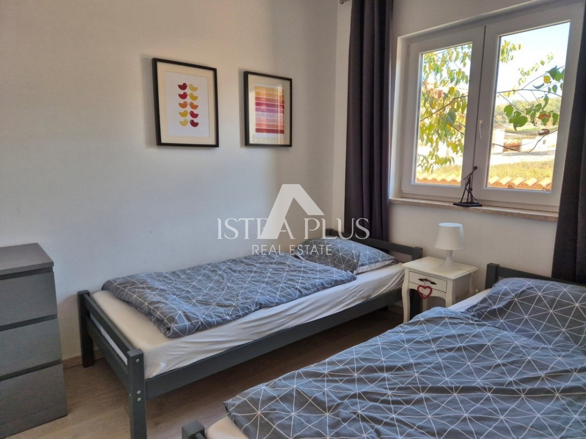 Istra, okolica Poreča, Čudovita družinska hiša z bazenom