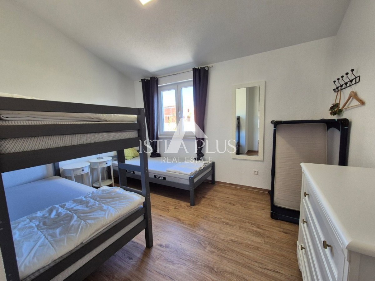 Istra, okolica Poreča, Čudovita družinska hiša z bazenom