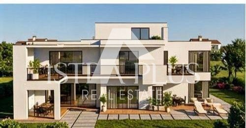 Istra, Poreč 9km - Gradbeno zemljišče (POGLED NA MORJE) z veljavnim gradbenim dovoljenjem in infrastrukturo