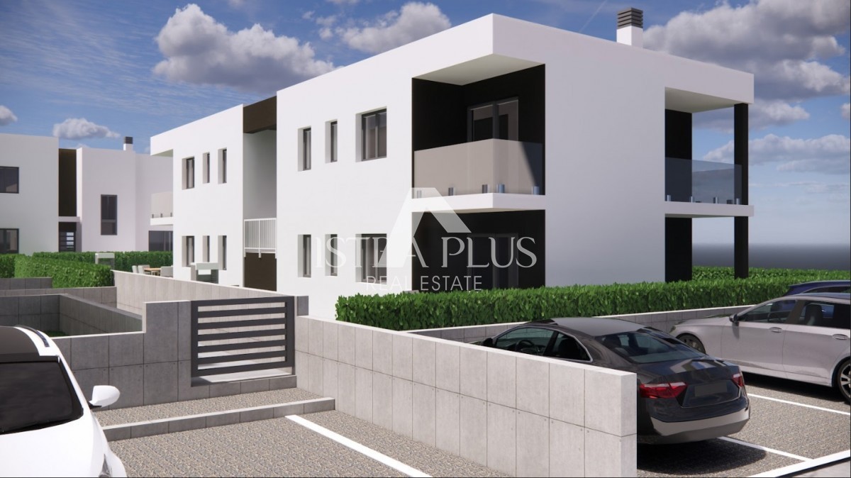 Poreč, neposredna bližina, stanovanje v 1. nadstropju z 2 spalnicama na odlični lokaciji, 1500m od morja