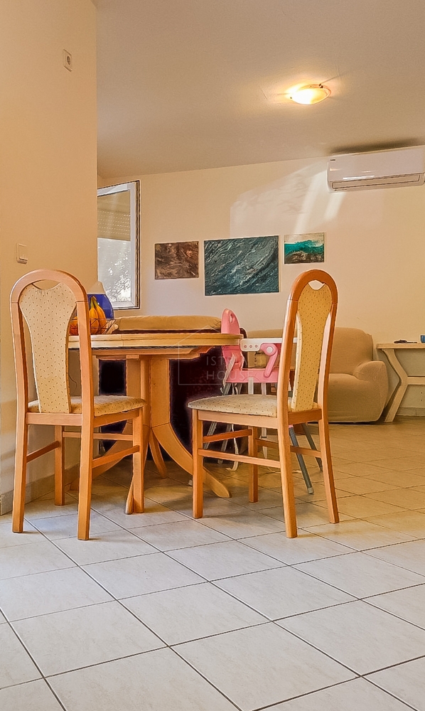 Vodice, apartma v pritličju