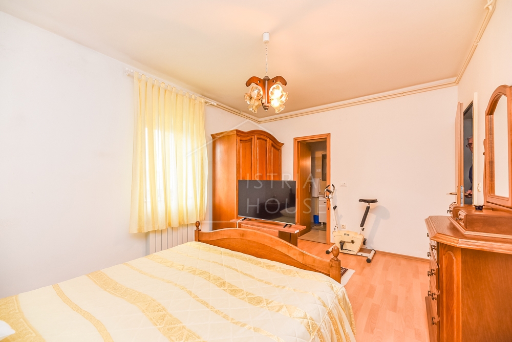 Rovinj, okolica, prodamo družinsko hišo