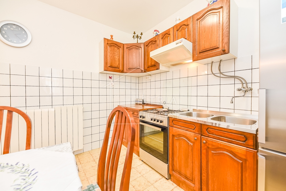 Rovinj, okolica, prodamo družinsko hišo