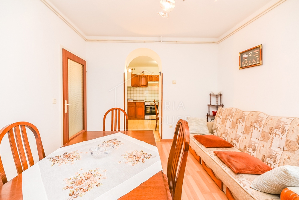 Rovinj, okolica, prodamo družinsko hišo
