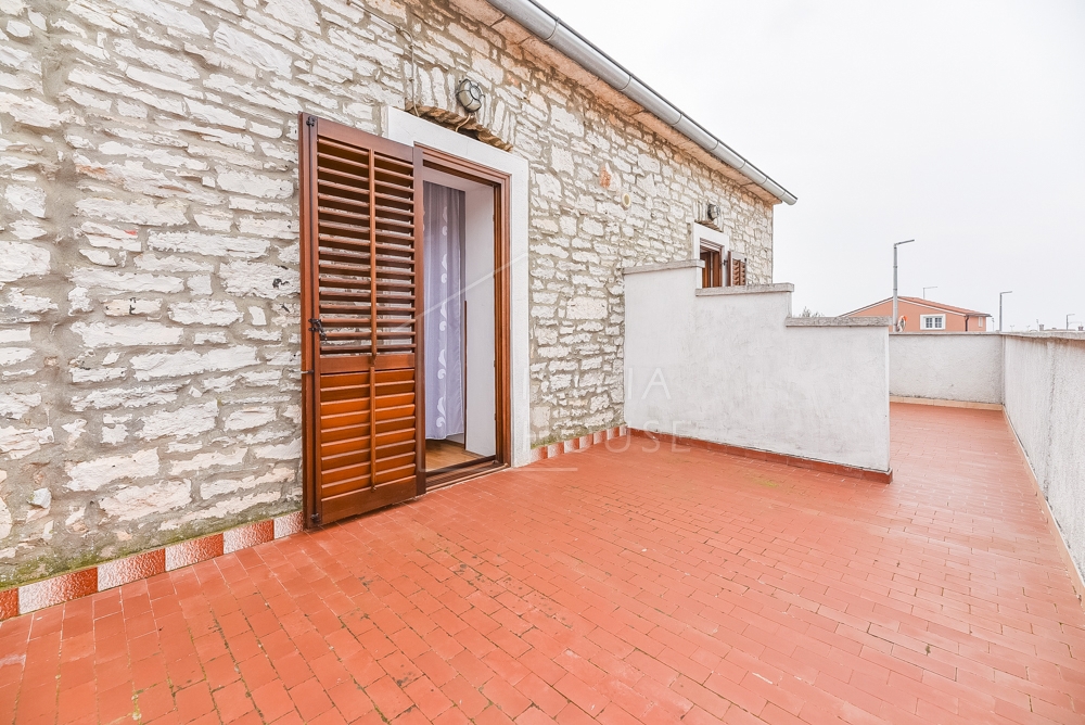 Rovinj, okolica, prodamo družinsko hišo