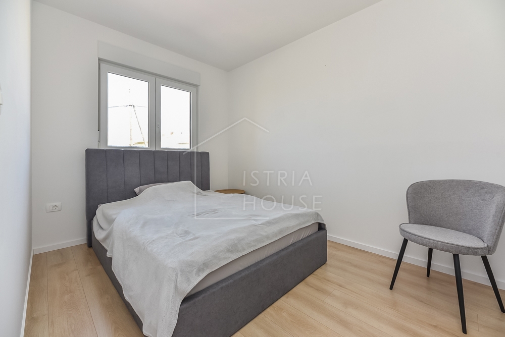 Vodnjan, okolica, hiša z dvema apartmajema