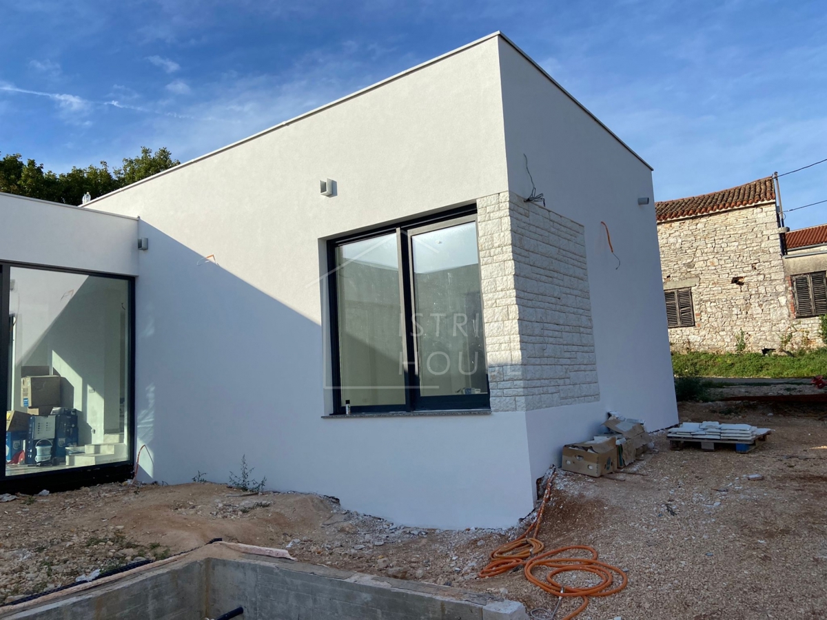 Rovinj, Umgebung, moderne Villa in ruhiger Umgebung