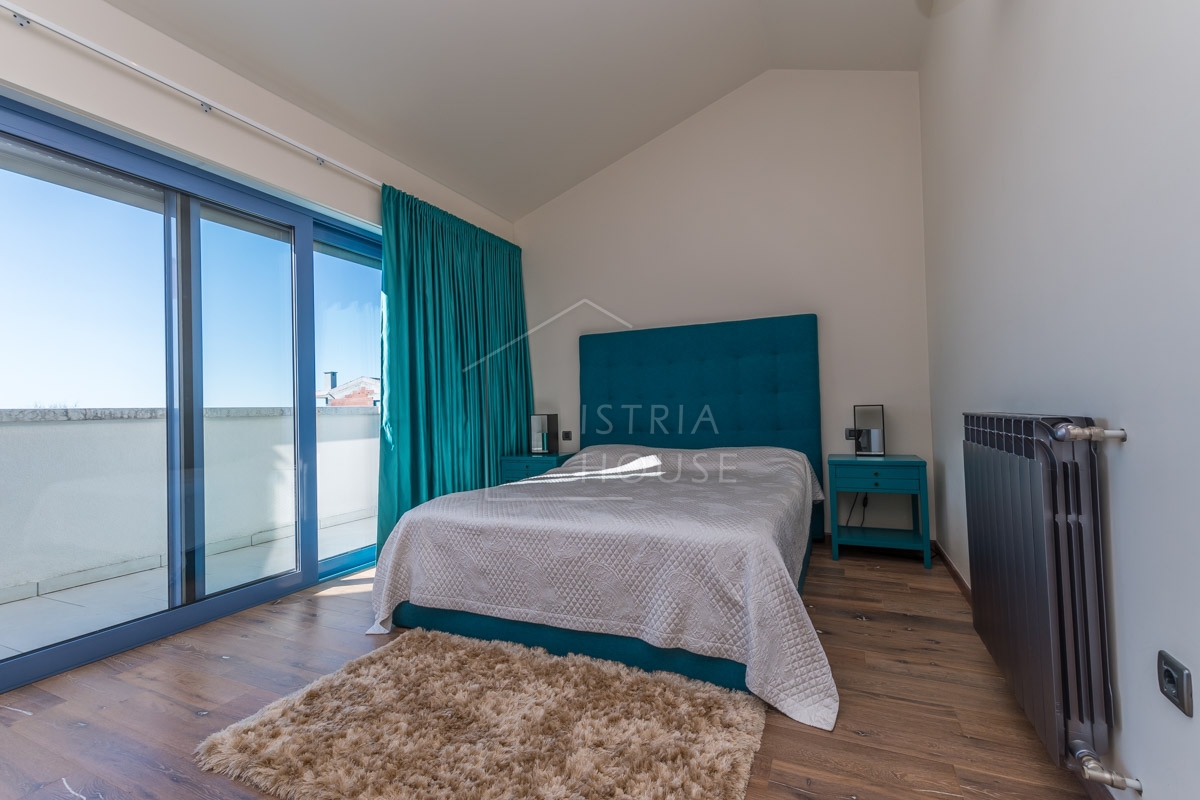 Poreč, okolica, lepa dizajnerska vila z bazenom