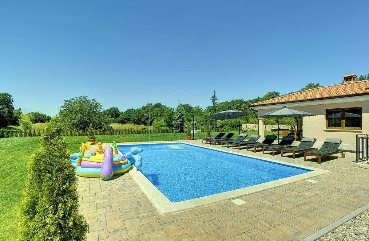 Rovinj, okolica, vila z velikim vrtom