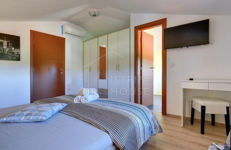 Rovinj, okolica, vila z velikim vrtom