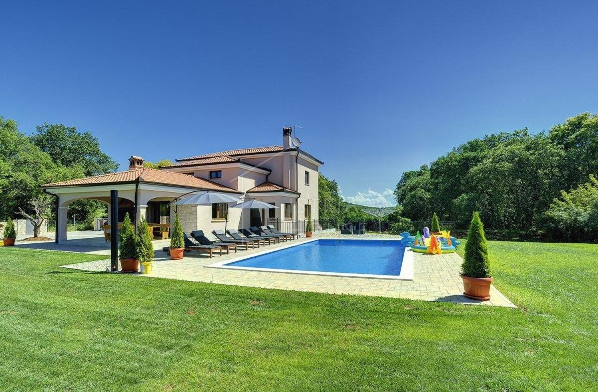 Rovinj, okolica, vila z velikim vrtom