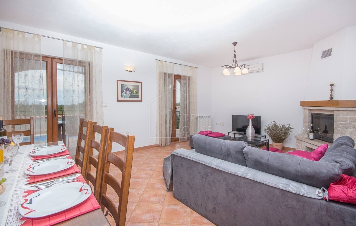Marčana, dintorni, casa bifamiliare con vista aperta