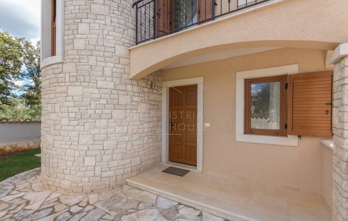 Marčana, dintorni, casa bifamiliare con vista aperta