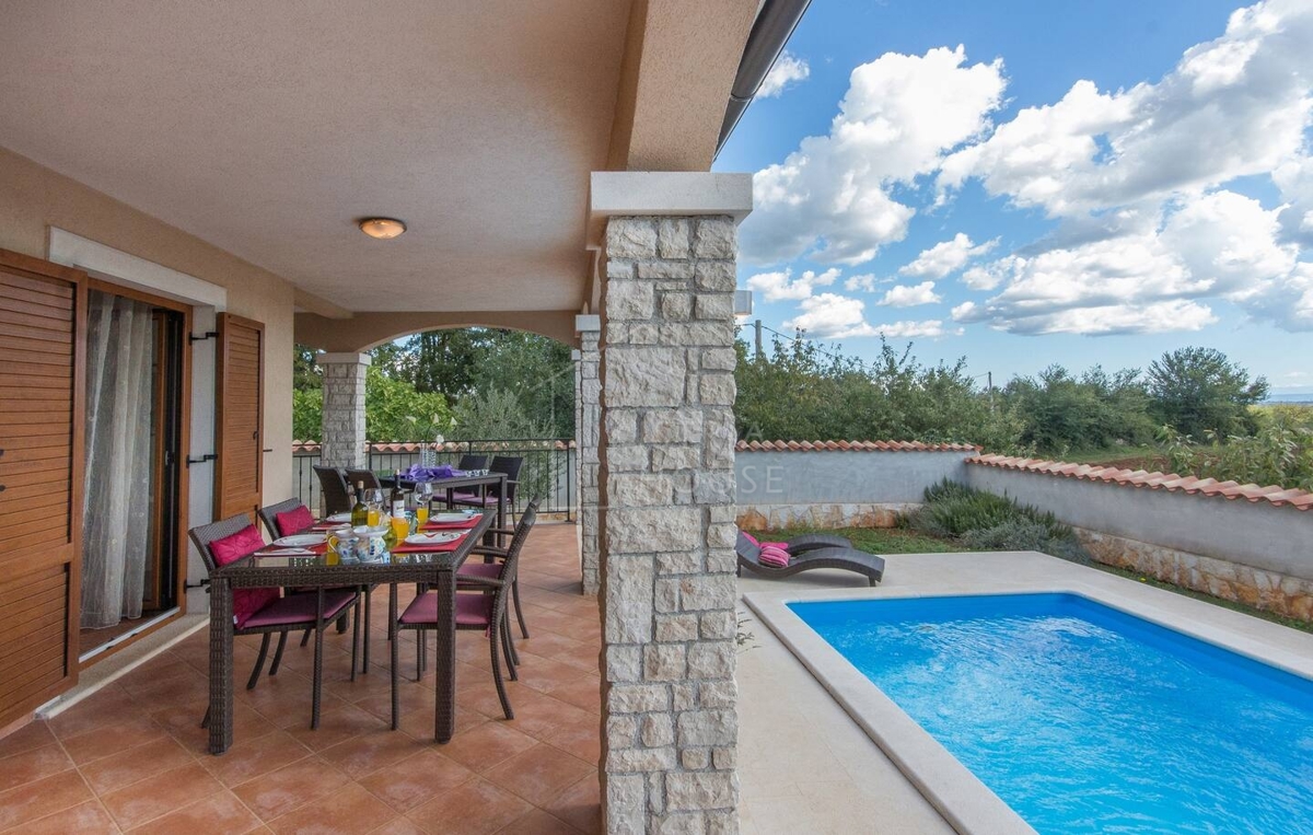 Marčana, dintorni, casa bifamiliare con vista aperta