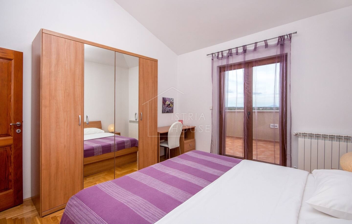 Marčana, dintorni, casa bifamiliare con vista aperta