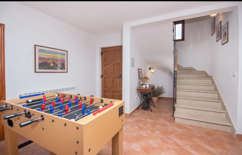 Marčana, dintorni, casa bifamiliare con vista aperta