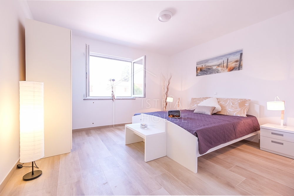 Svetvinčenat, vila s 4 spalnicami in bazenom
