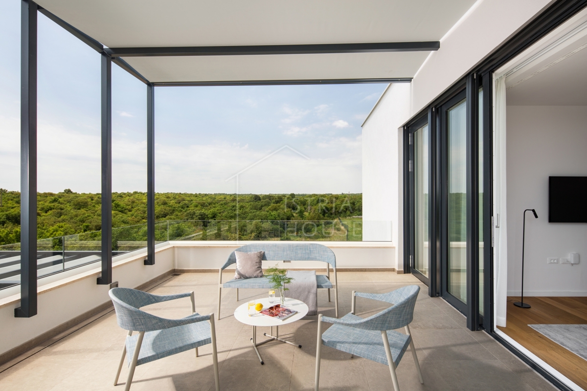 Rovinj, okolica, Ekskluzivna dizajnerska vila s tremi bazeni
