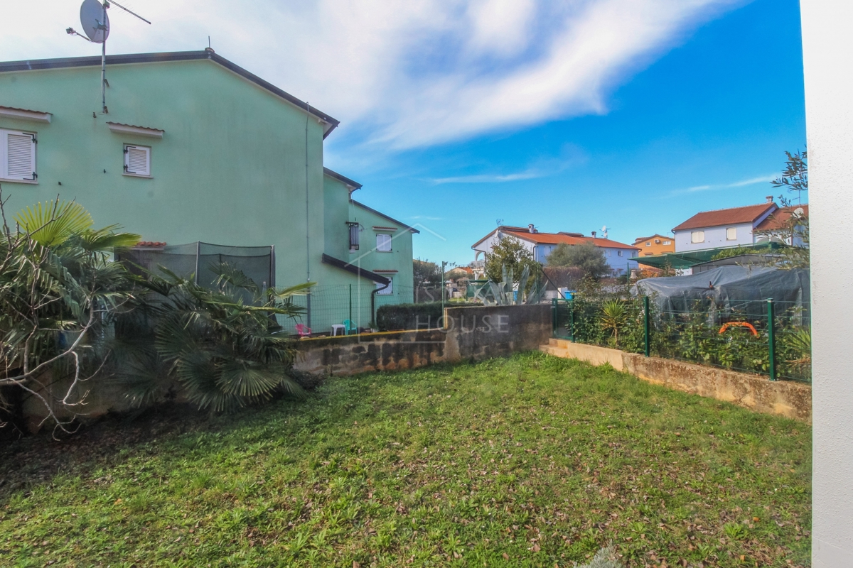 Stanovanje Tar, Tar-Vabriga, 66m2