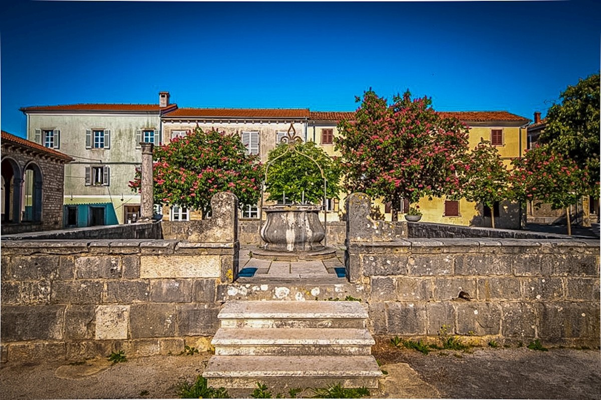 Rovinj, okolica, stanovanje s pogledom na srednjeveški trg