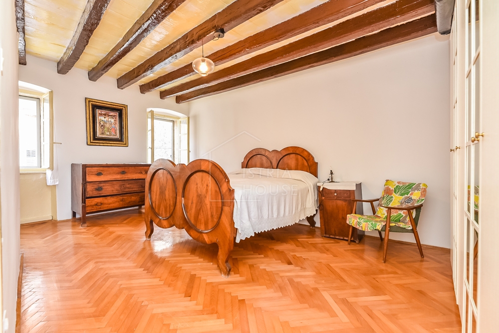 Rovinj, Bale, hiša s potencialom v starem mestnem jedru