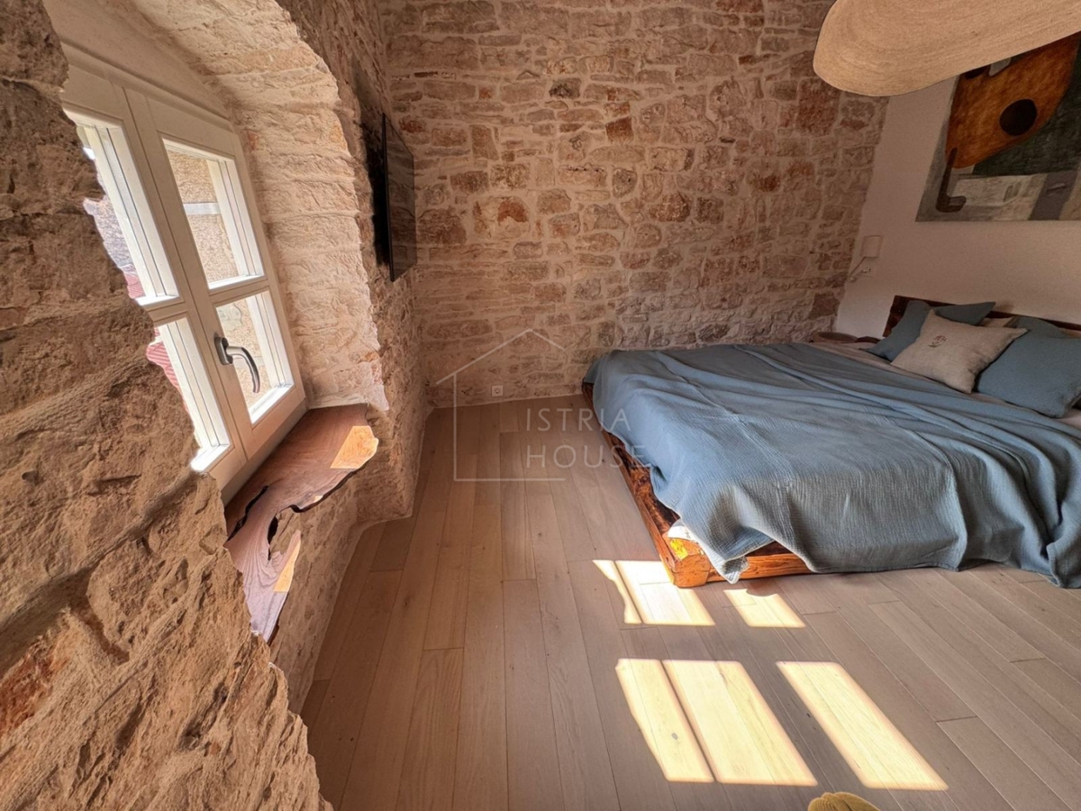 Bale, prenovljena hiša v starem mestnem jedru