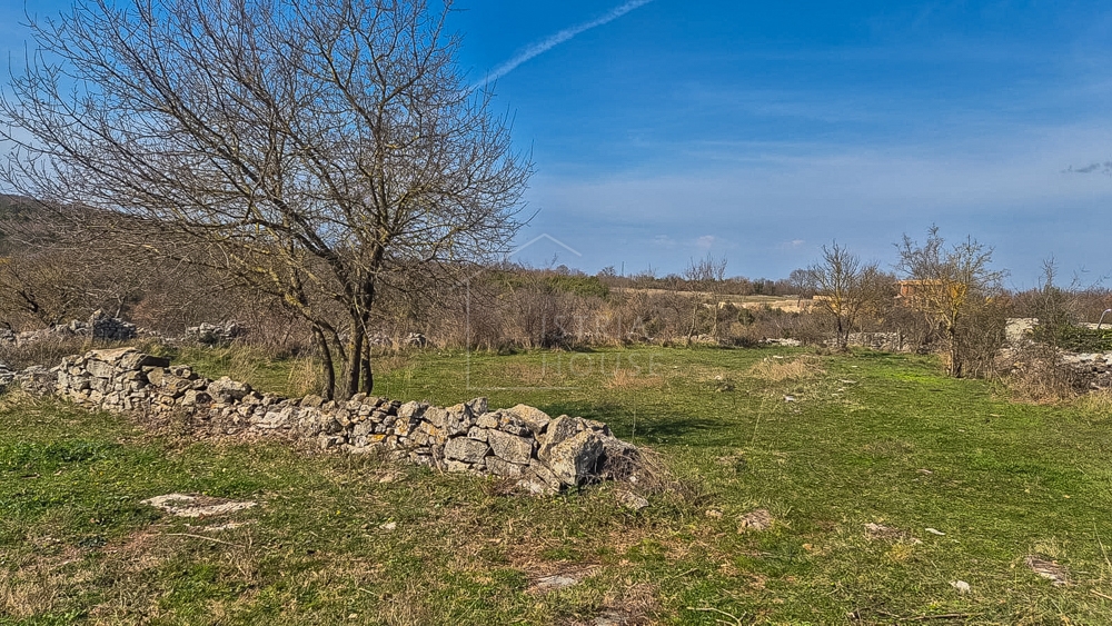 Bale, okolica, večje redno stavbno zemljišče