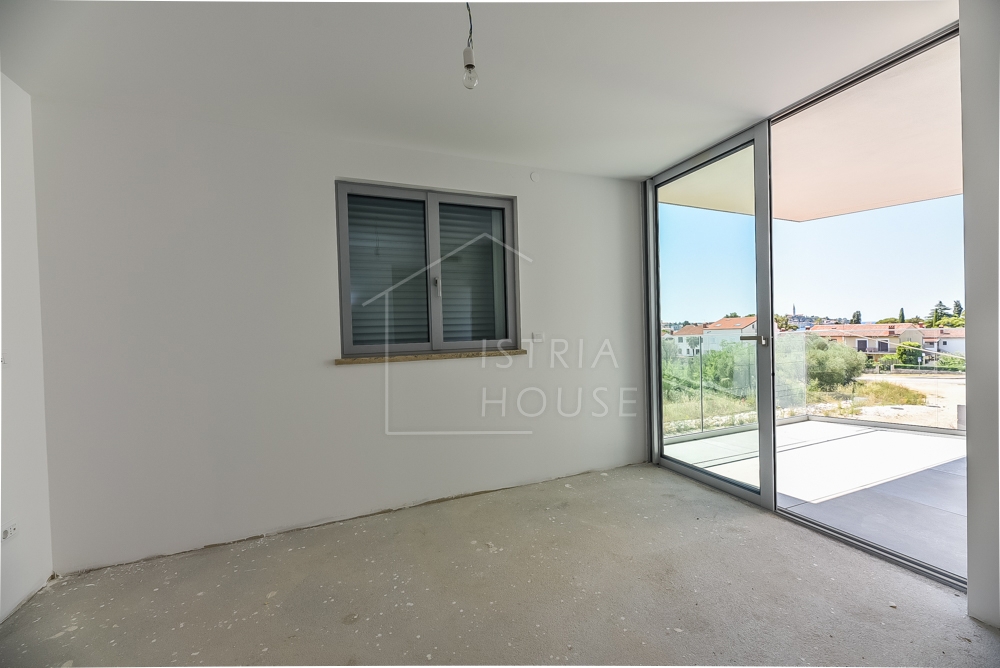 Rovinj, nov apartma 200m od plaže s teraso in pogledom na staro mesto in morje