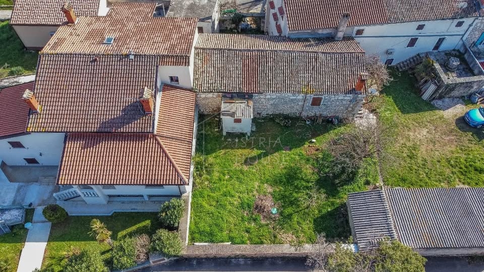 Poreč, okolica, kamnita hiša na mirni lokaciji