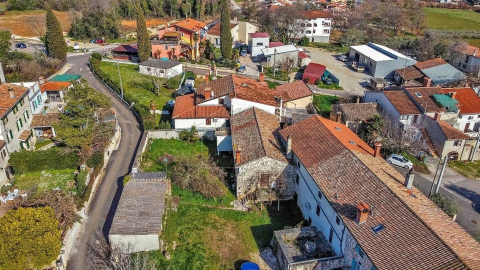 Poreč, okolica, kamnita hiša na mirni lokaciji