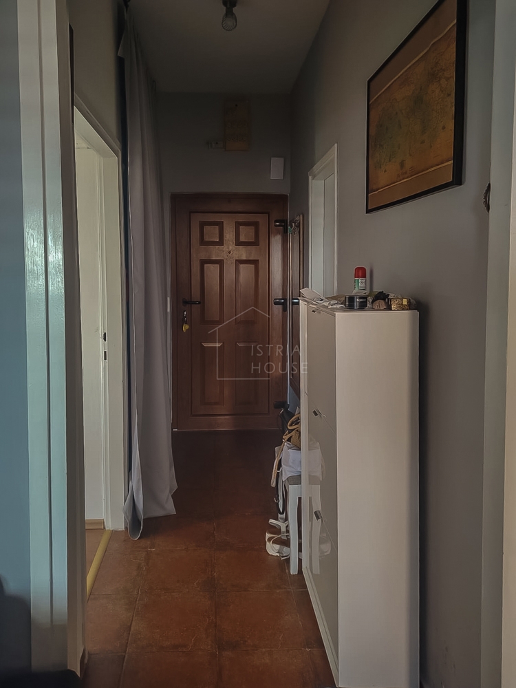 Peroj, stanovanje s pogledom na Brionske otoke