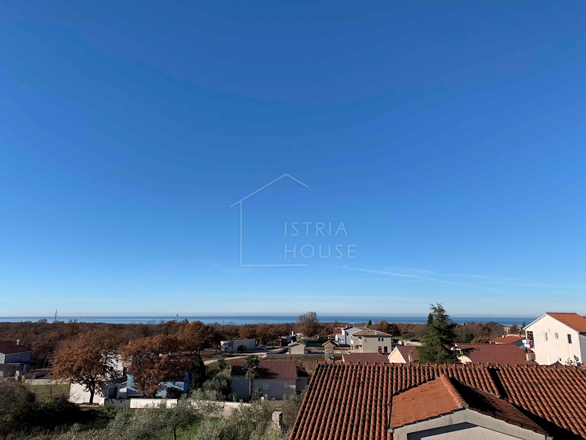 POREČ, okolica - moderna hiša dvojčka z bazenom
