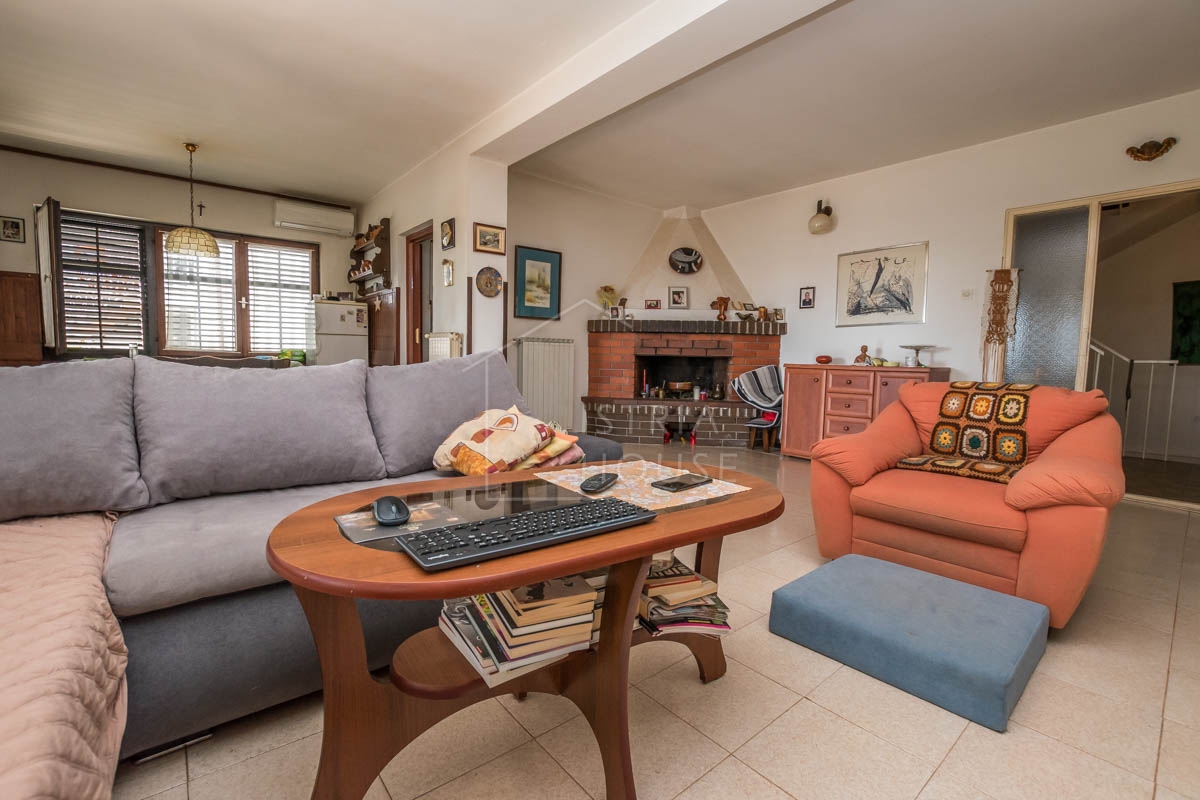UMAG, okolica - apartmajska hiša 200m od morja