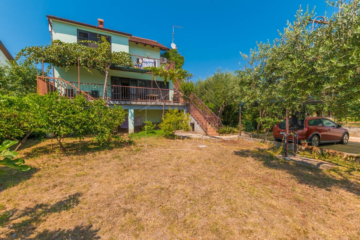 UMAG, okolica - apartmajska hiša 200m od morja
