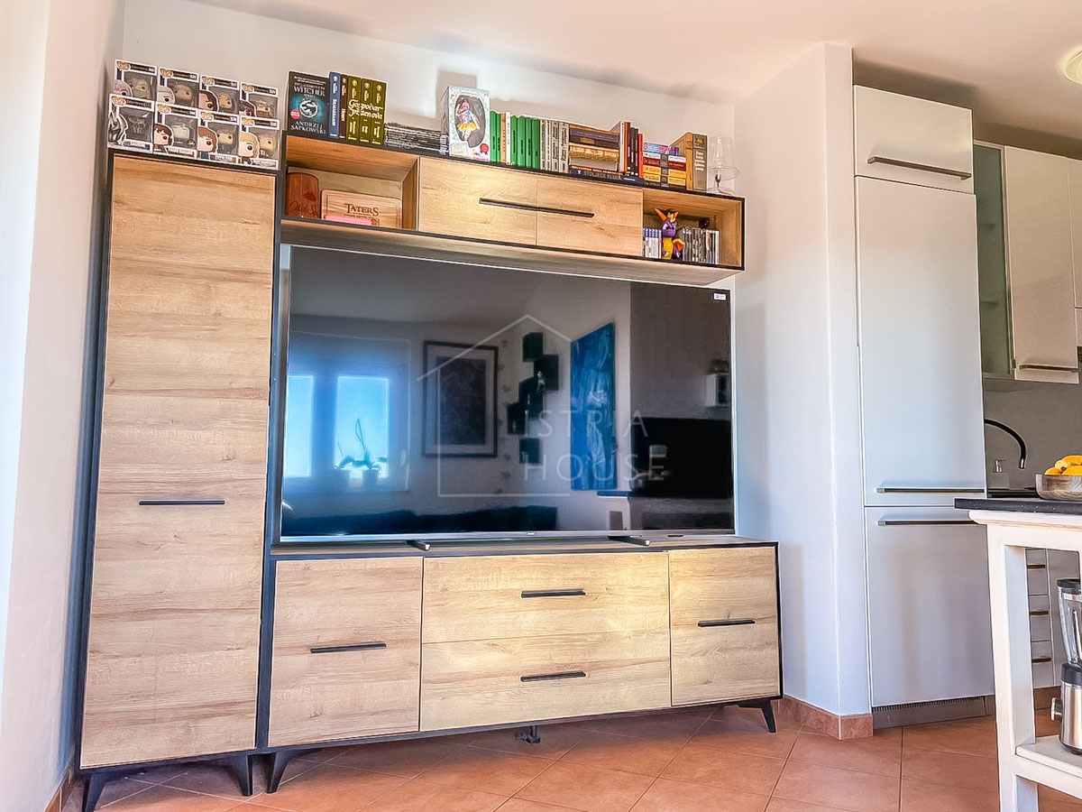 Novigrad, apartment with a large terrace near the beach