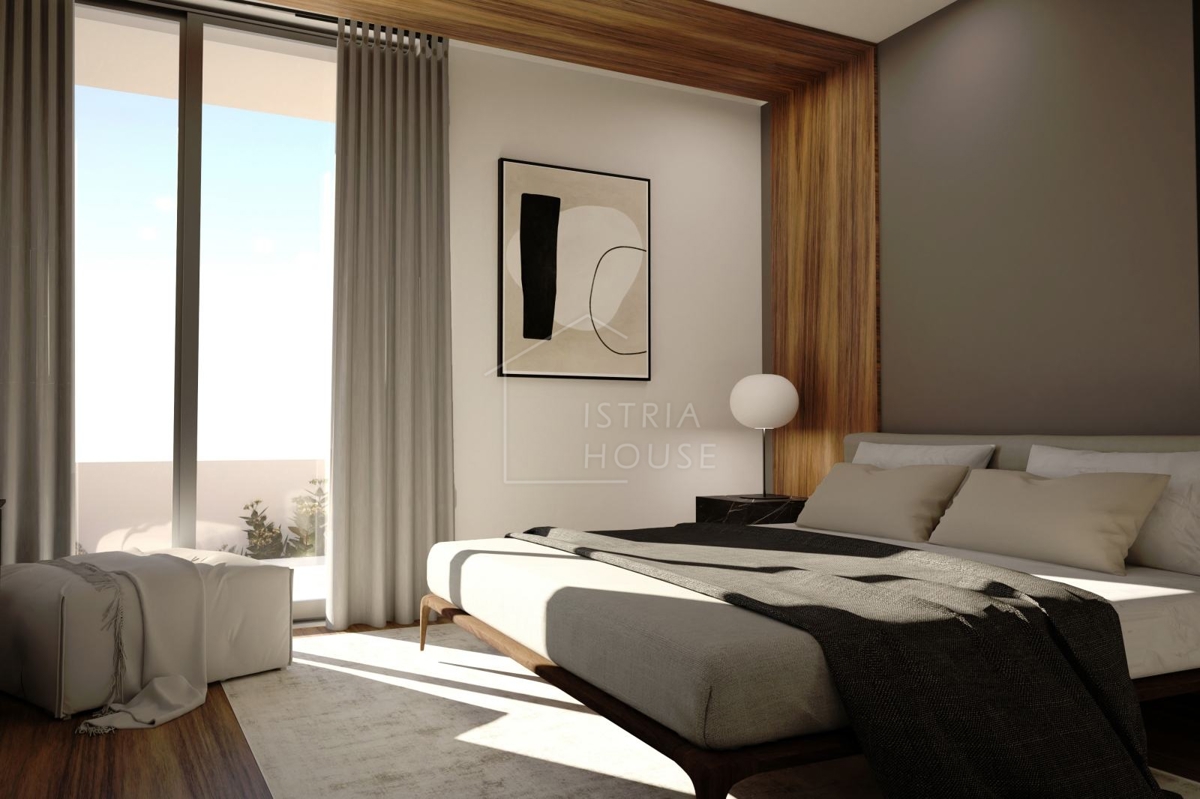 Vodnjan, nedokončana hiša s pogledom na morje