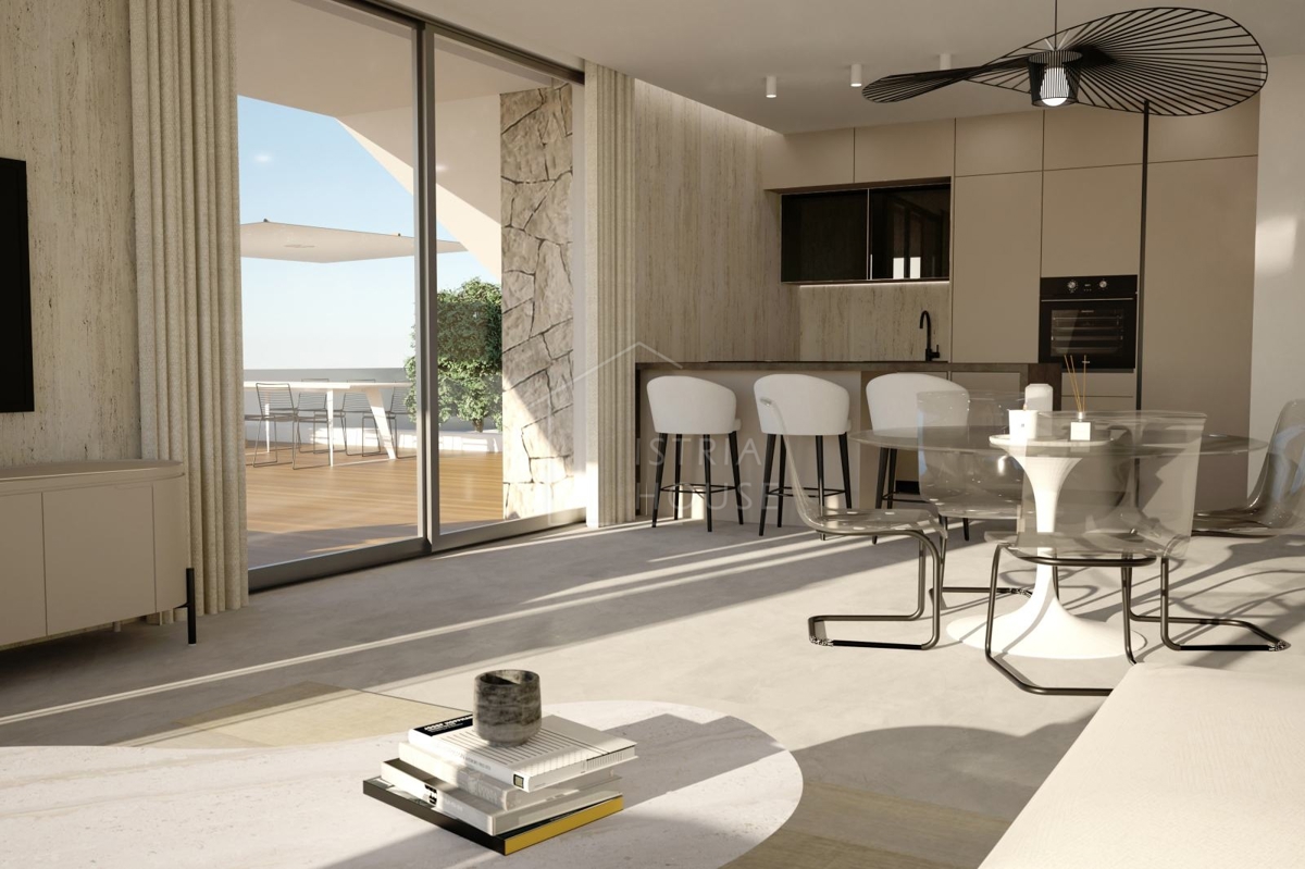 Vodnjan, nedokončana hiša s pogledom na morje