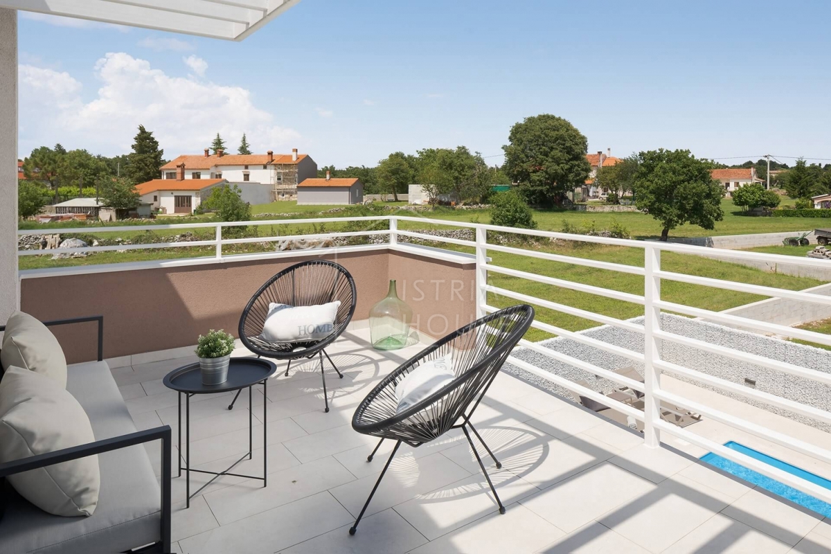 Svetvinčenat, surroundings, modern villa with pool